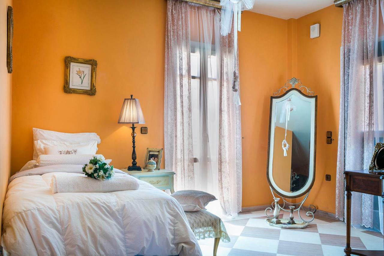 Palazzino Di Nionio Villa Karavádhos Exteriör bild
